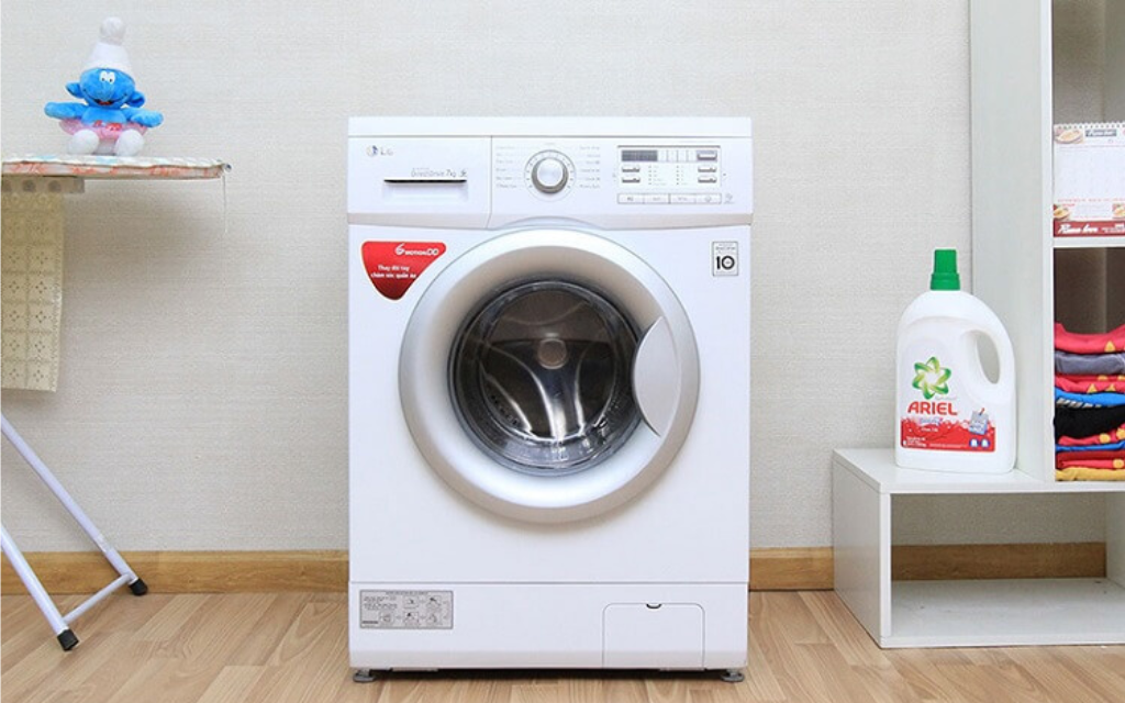 Cách đổ nước xả vào máy giặt cửa trên bằng bóng xả, cách đổ nước giặt vào máy giặt cửa trên